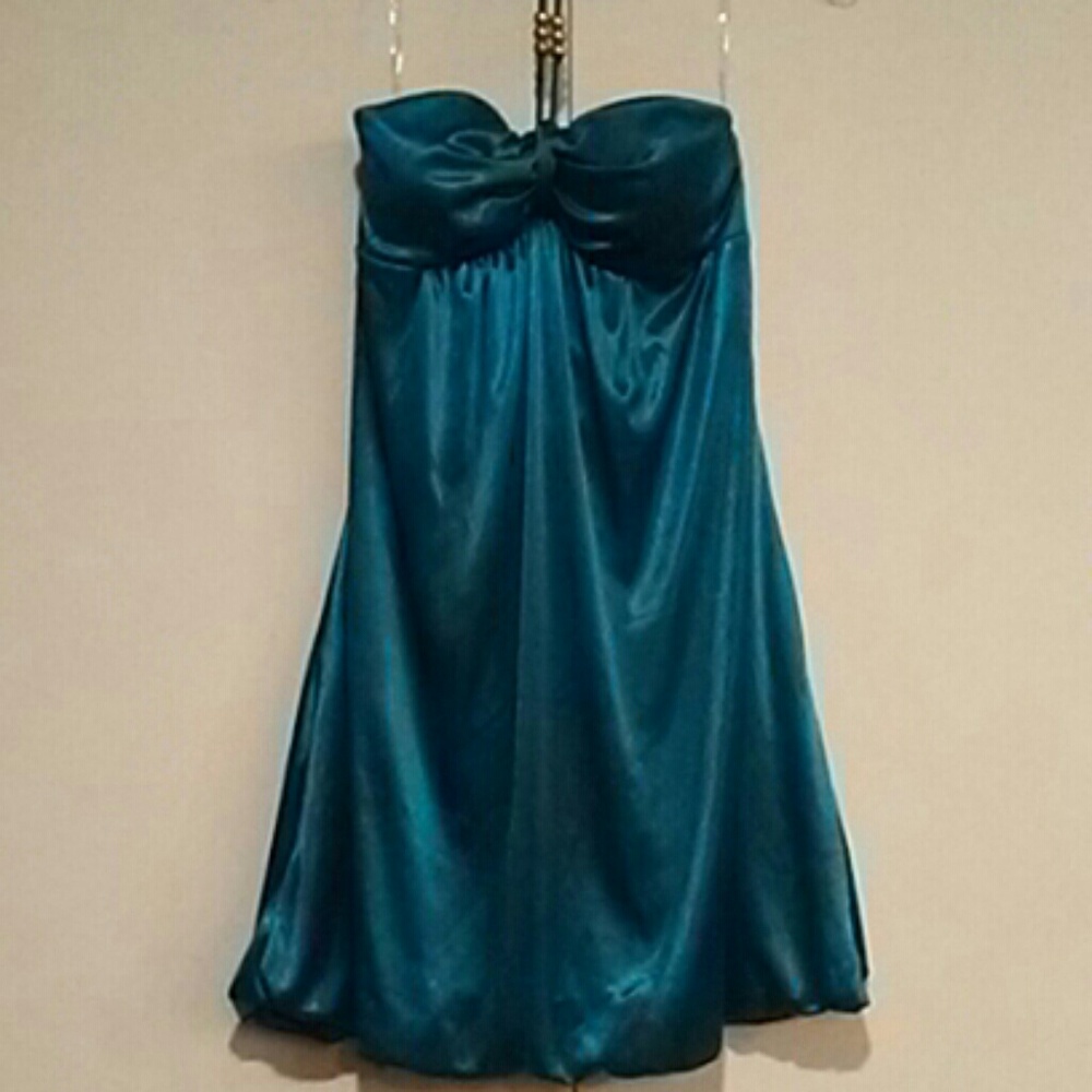 2 RU Roxy black strapless dresses - Picture 6 of 8